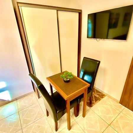 Unio Vendeghaz 1 Apartment Сиофок Екстериор снимка