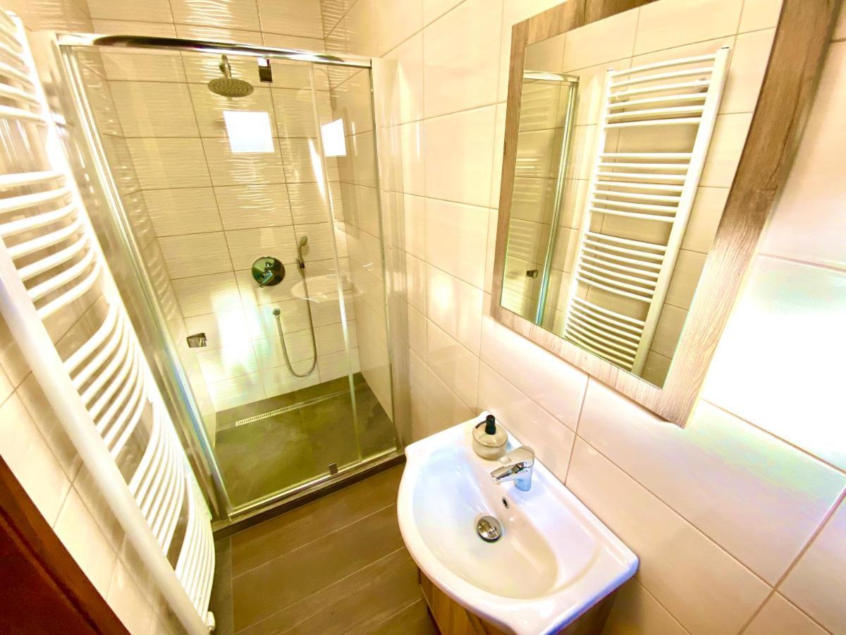 Unio Vendeghaz 1 Apartment Сиофок Екстериор снимка