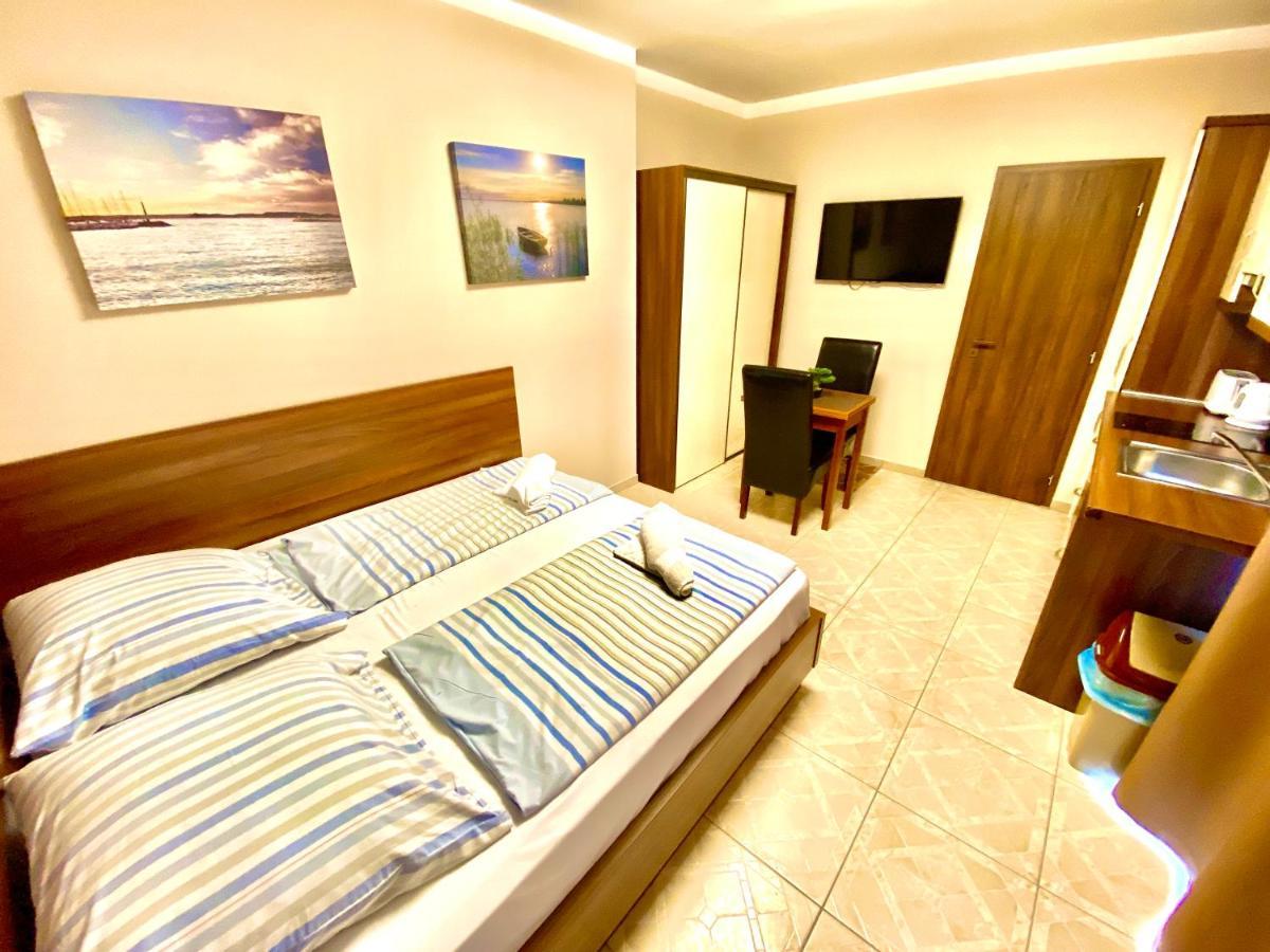 Unio Vendeghaz 1 Apartment Сиофок Екстериор снимка