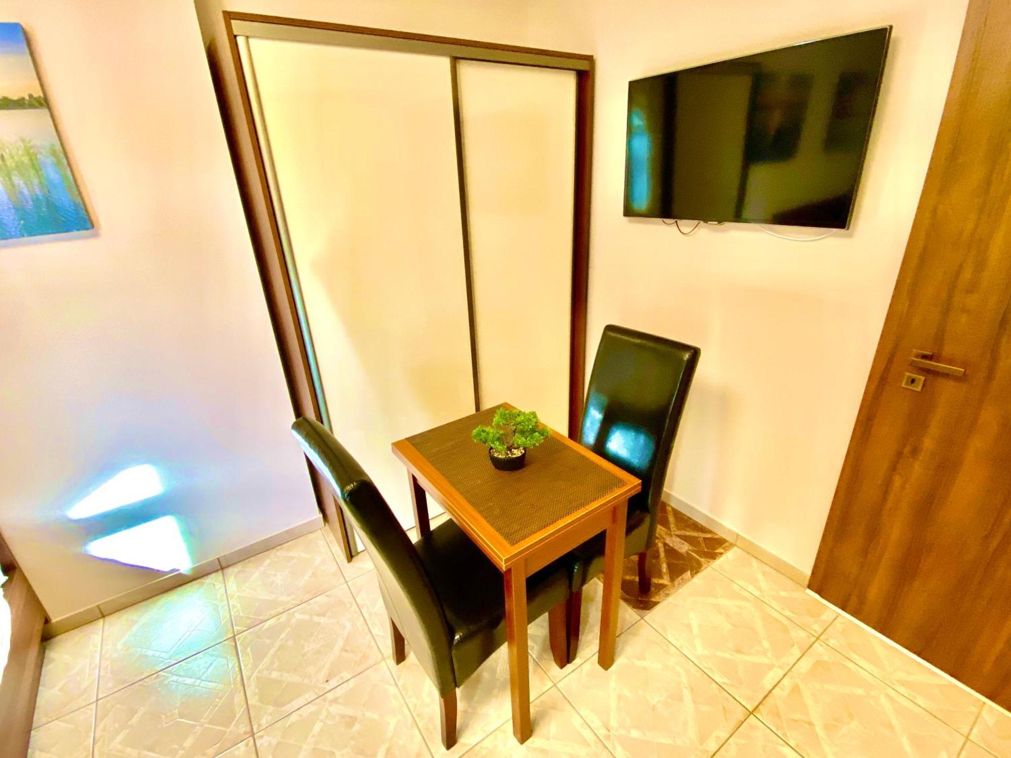 Unio Vendeghaz 1 Apartment Сиофок Екстериор снимка