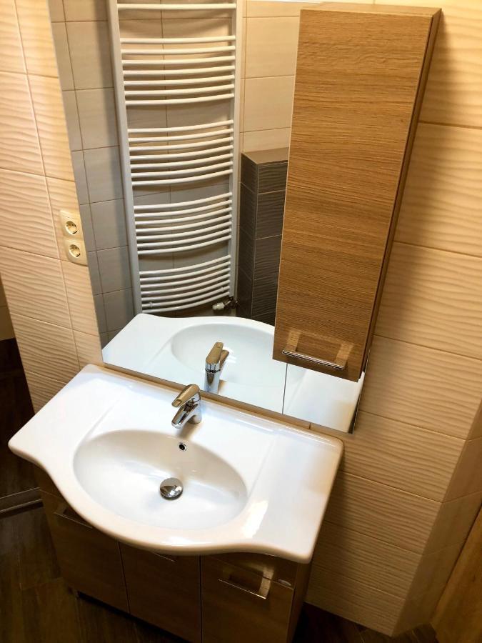 Unio Vendeghaz 1 Apartment Сиофок Екстериор снимка
